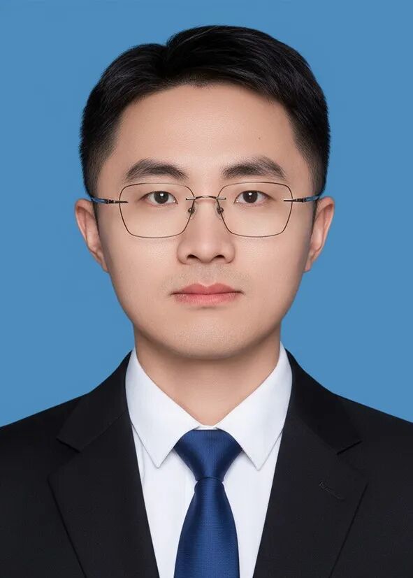 Linlin Zhong